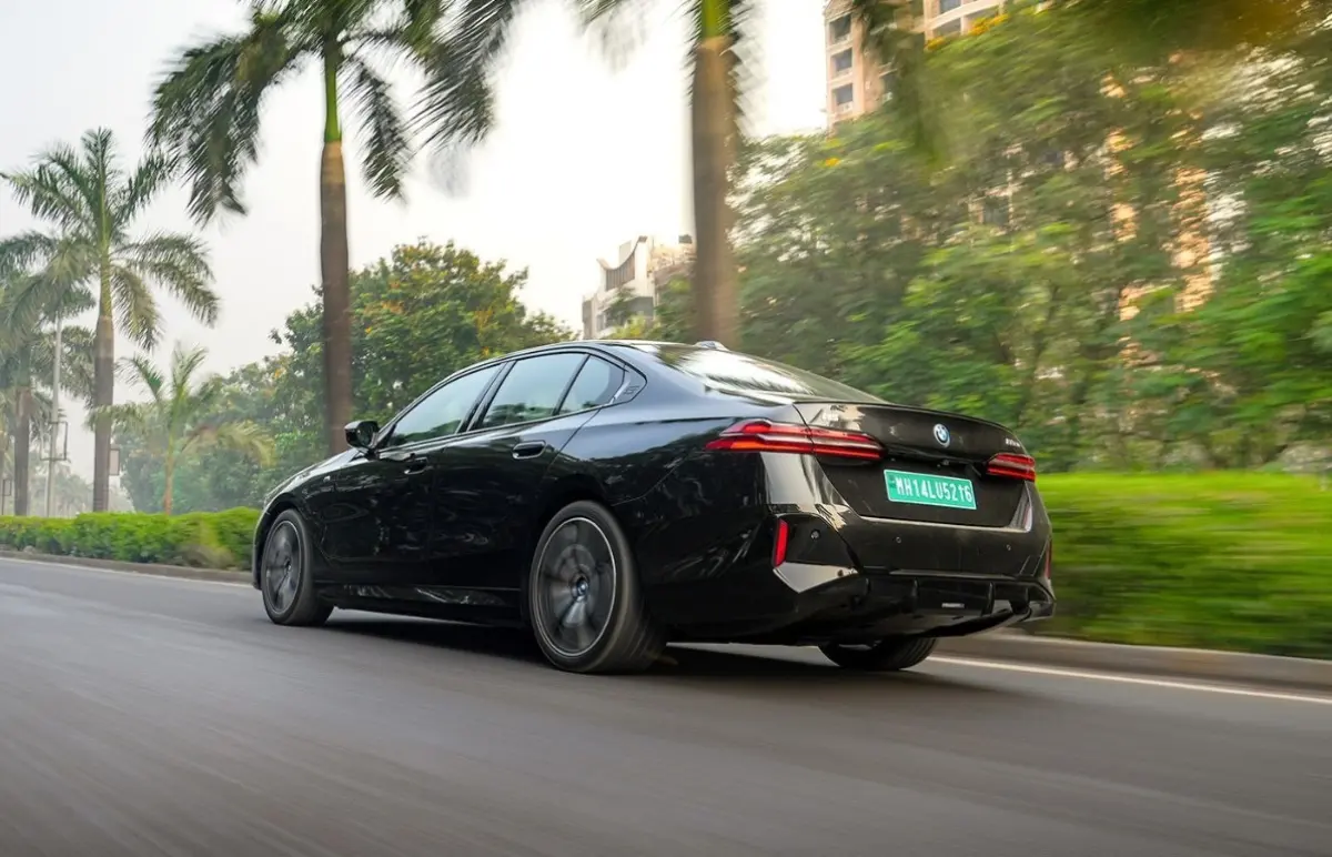 BMW i5 Maintenance cost in India